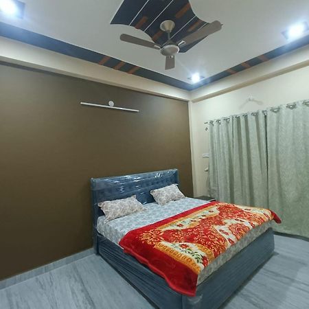 Sarvodaya Residency Hotel Ayodhya Exterior photo